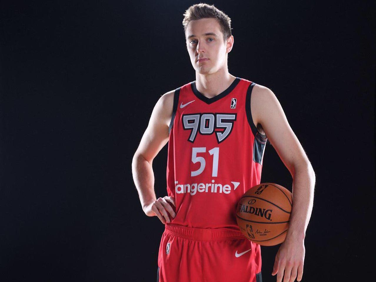 Bettendorf S Baer Will Play In The G League Iowa Hawkeyes Basketball Qctimes Com