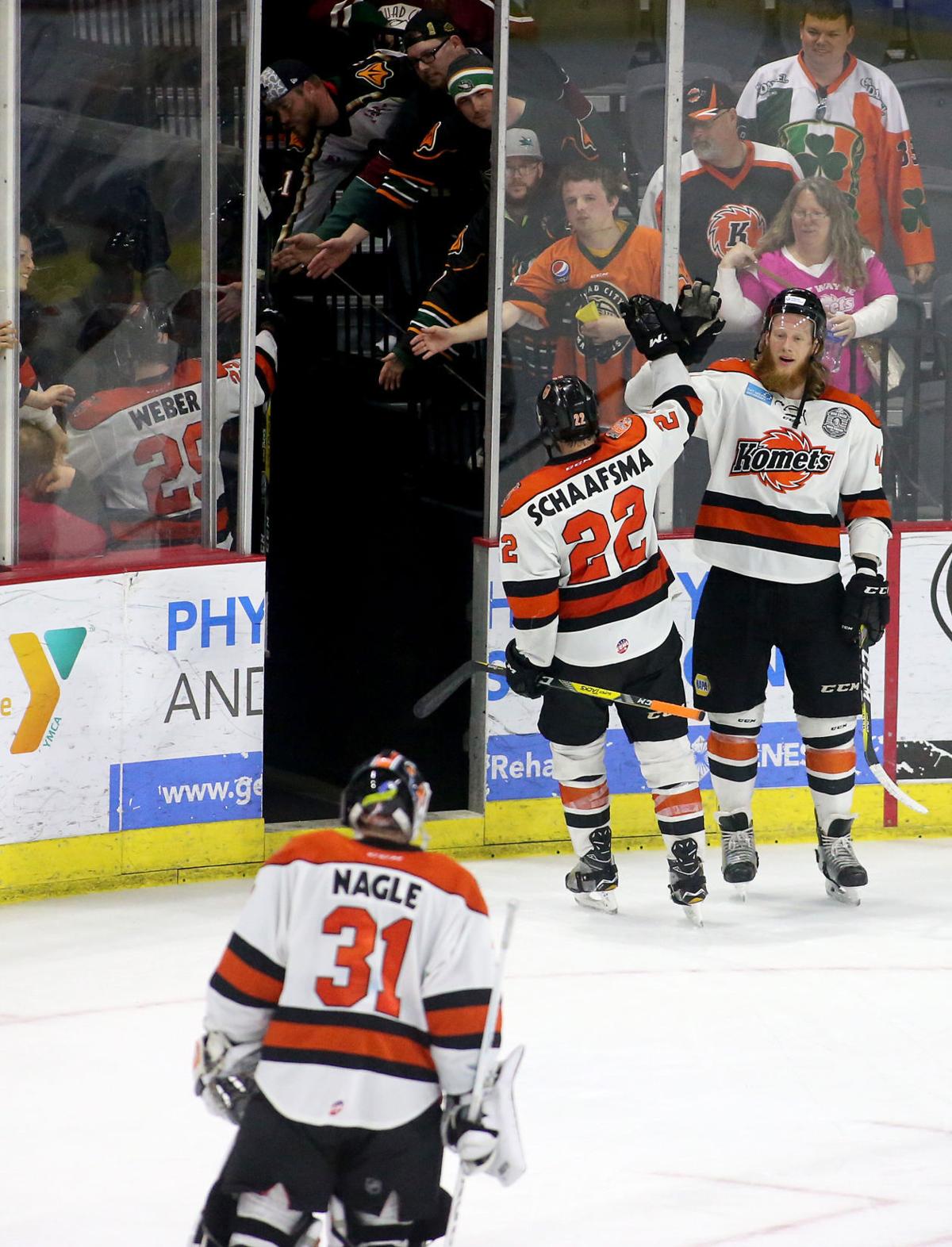 042217-mallards-komets-gm5-012