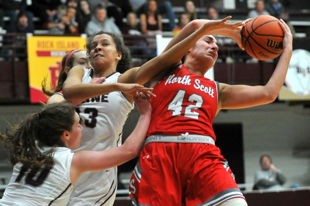 Second Quarter Run Lifts North Scott Over Moline High School