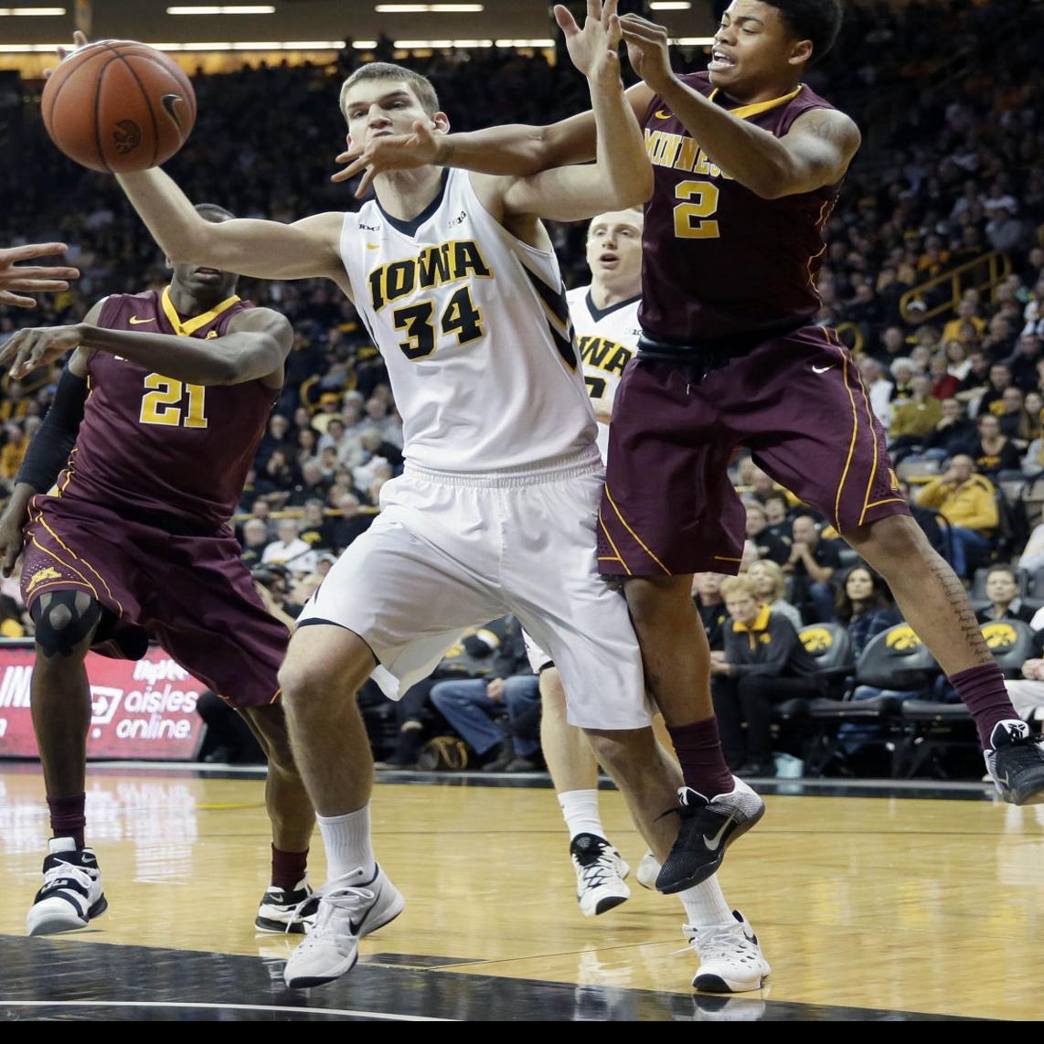 Big Ten Basketball At A Glance Minnesota Iowa Hawkeyes