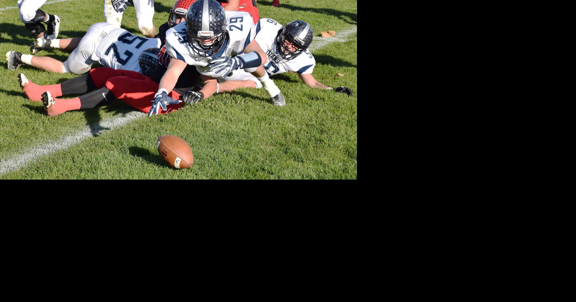 PHOTOS AnnawanWethersfield vs. Fulton football