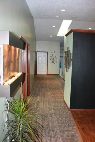 LiveWell Chiropractic & Wellness Center