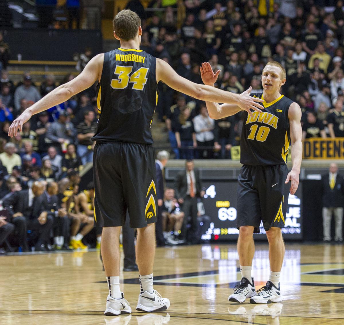 Hawkeyes hope they�re the only ones celebrating tonight