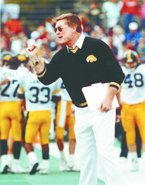 Hayden Fry wanted Iowa to 'look like winners' so he copied the Steelers