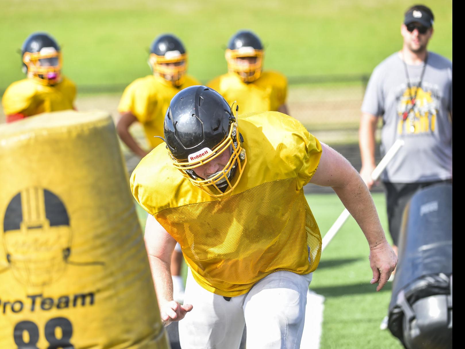 Bulldogs Liddle Commits To Hawkeye Football Program High School
