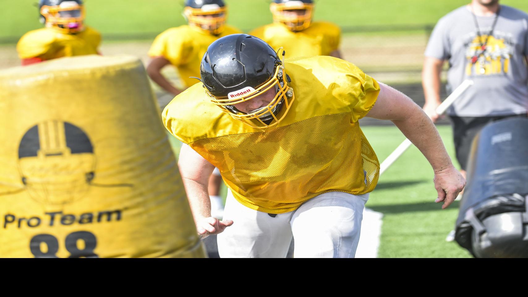 Bulldogs Liddle Commits To Hawkeye Football Program High School