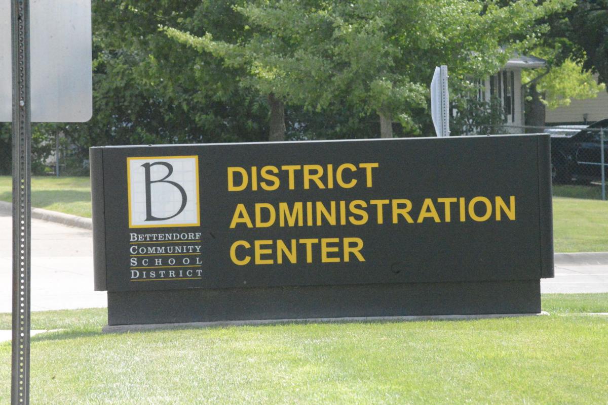schoolsigns-bett admin center_AMU3496.JPG