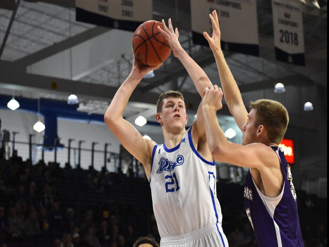 Robbins Emerges As Dominant Big Man For Drake Basketball