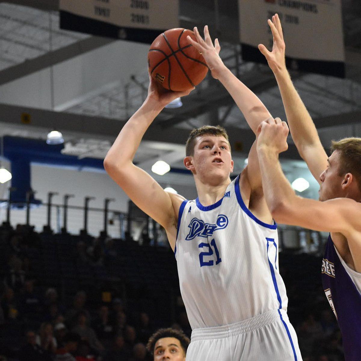 Robbins Emerges As Dominant Big Man For Drake Basketball