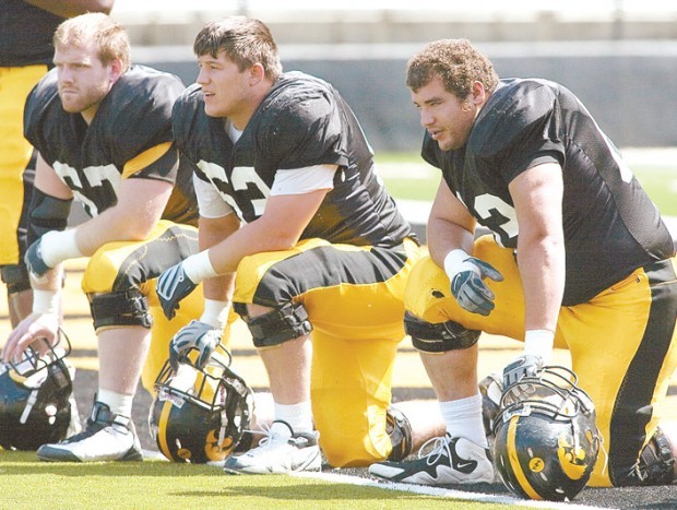 Former Hawkeyes OL James Ferentz signs with Patriots