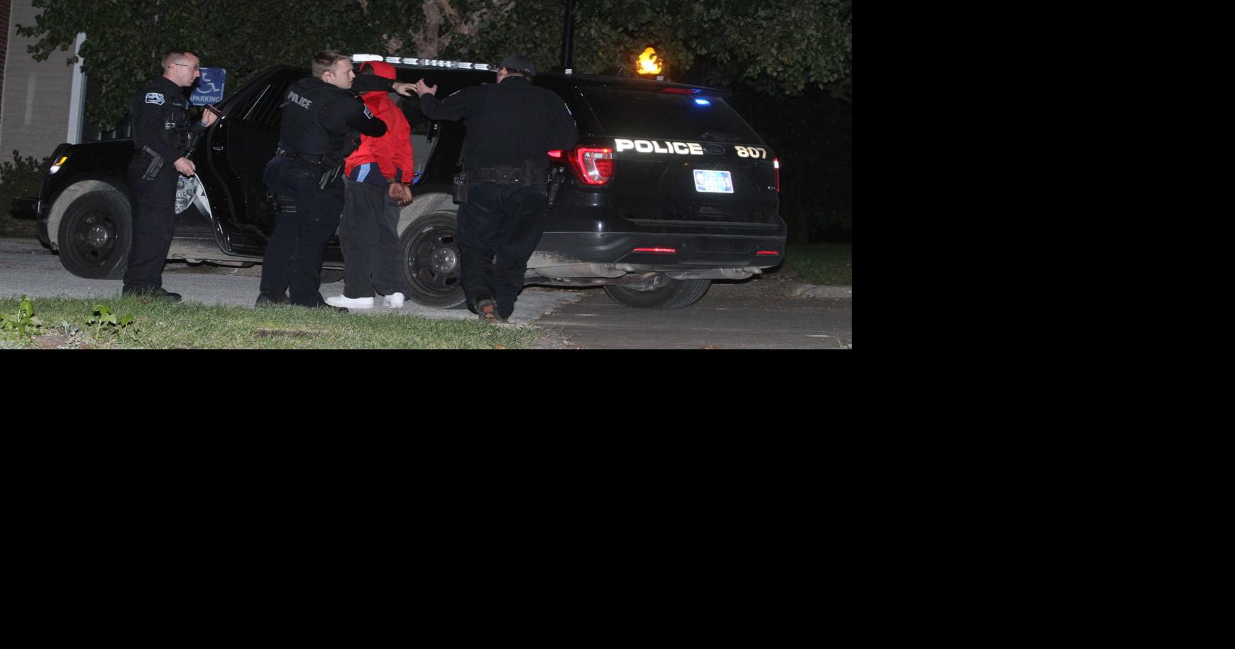 Robbery, vehicle pursuit and foot chase ends with charges for 6 juveniles