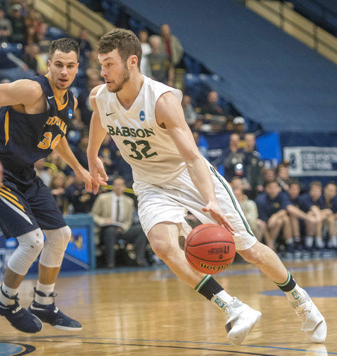 Flannery's 23 points, block lift Babson to Div III title