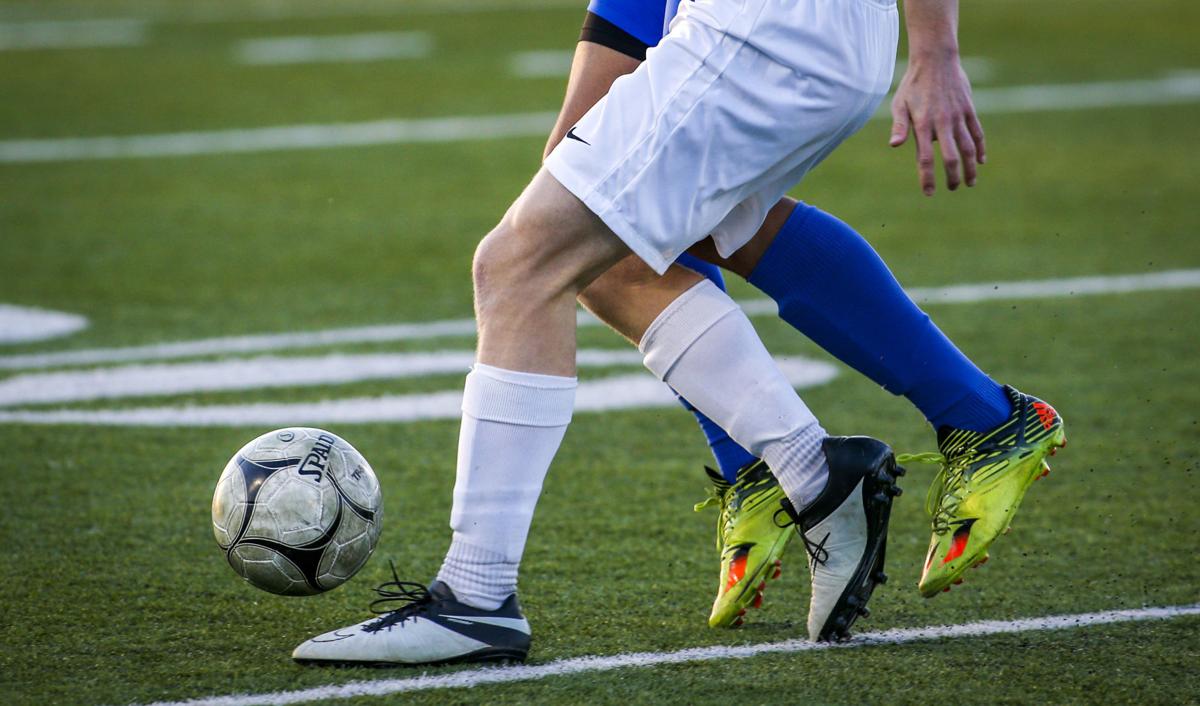 041717-PV-CENTRAL-SOCCER-020