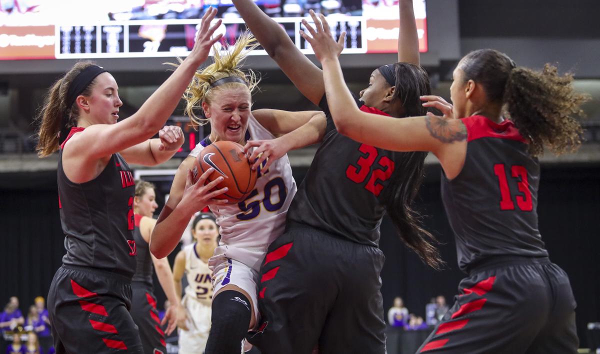 Photos MVC women's basketball quarterfinals — Northern Iowa vs