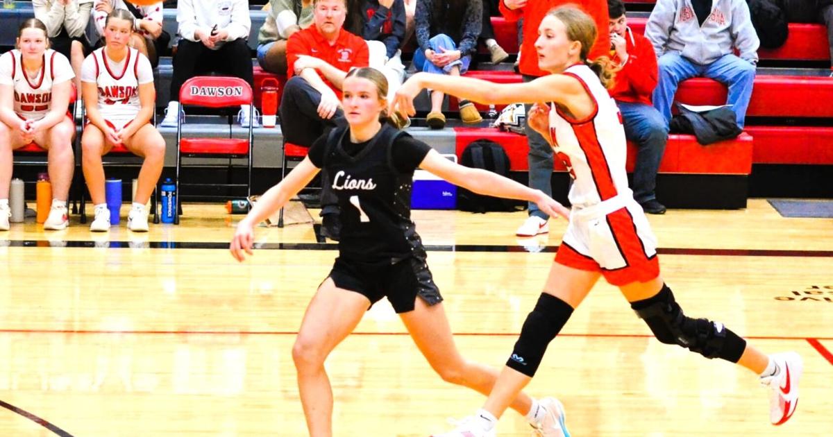 Red Devil Fight Lady Red Devils show fight in pair of early tests | Sports ...