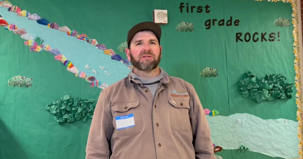 Grandview flower planting - Berglund