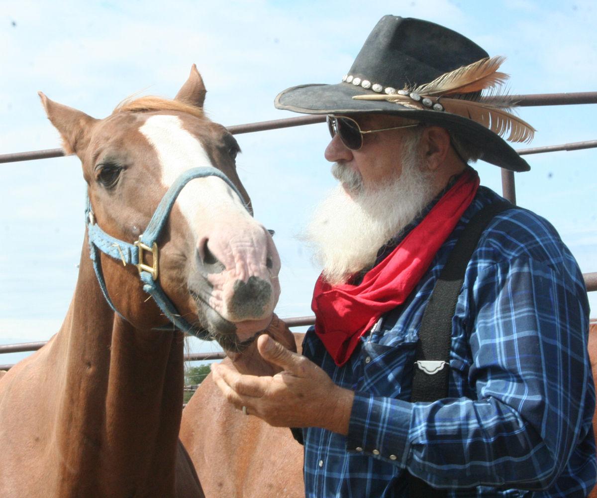 Traveling cowboy preacher speaks on service, love Chadron