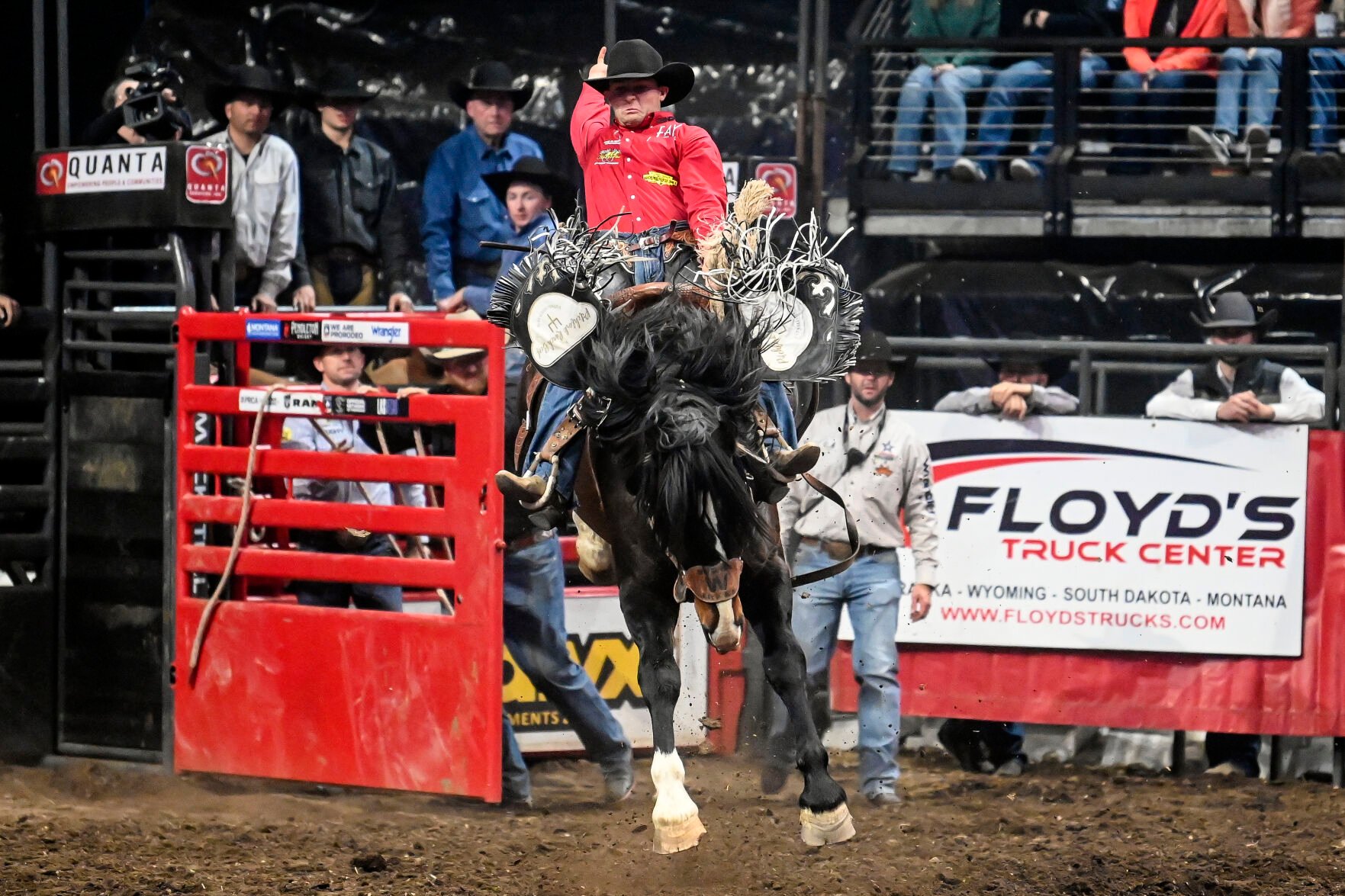 Pine Ridge's Cole Waters ‘happy As Can Be’ To Make Xtreme Broncs Debut ...