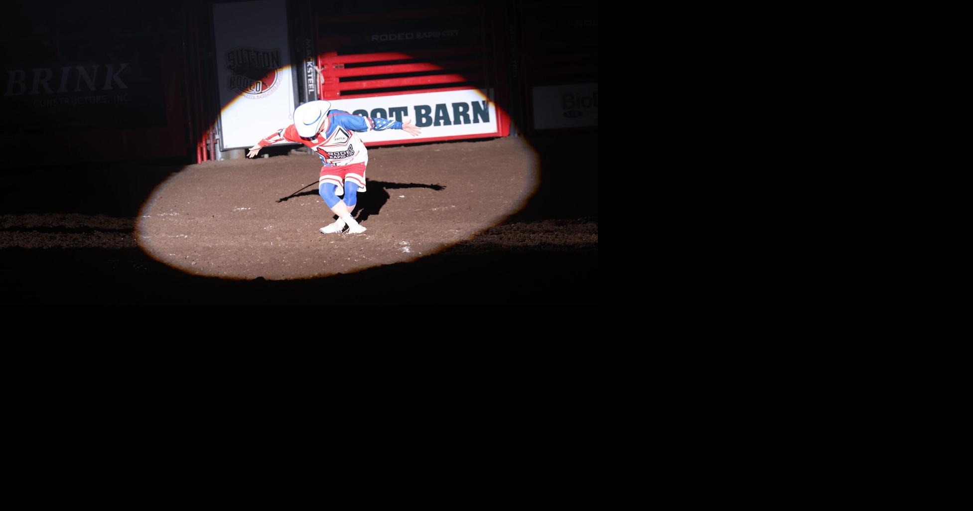 PHOTOS: Action continues at Rodeo Rapid City during round 2