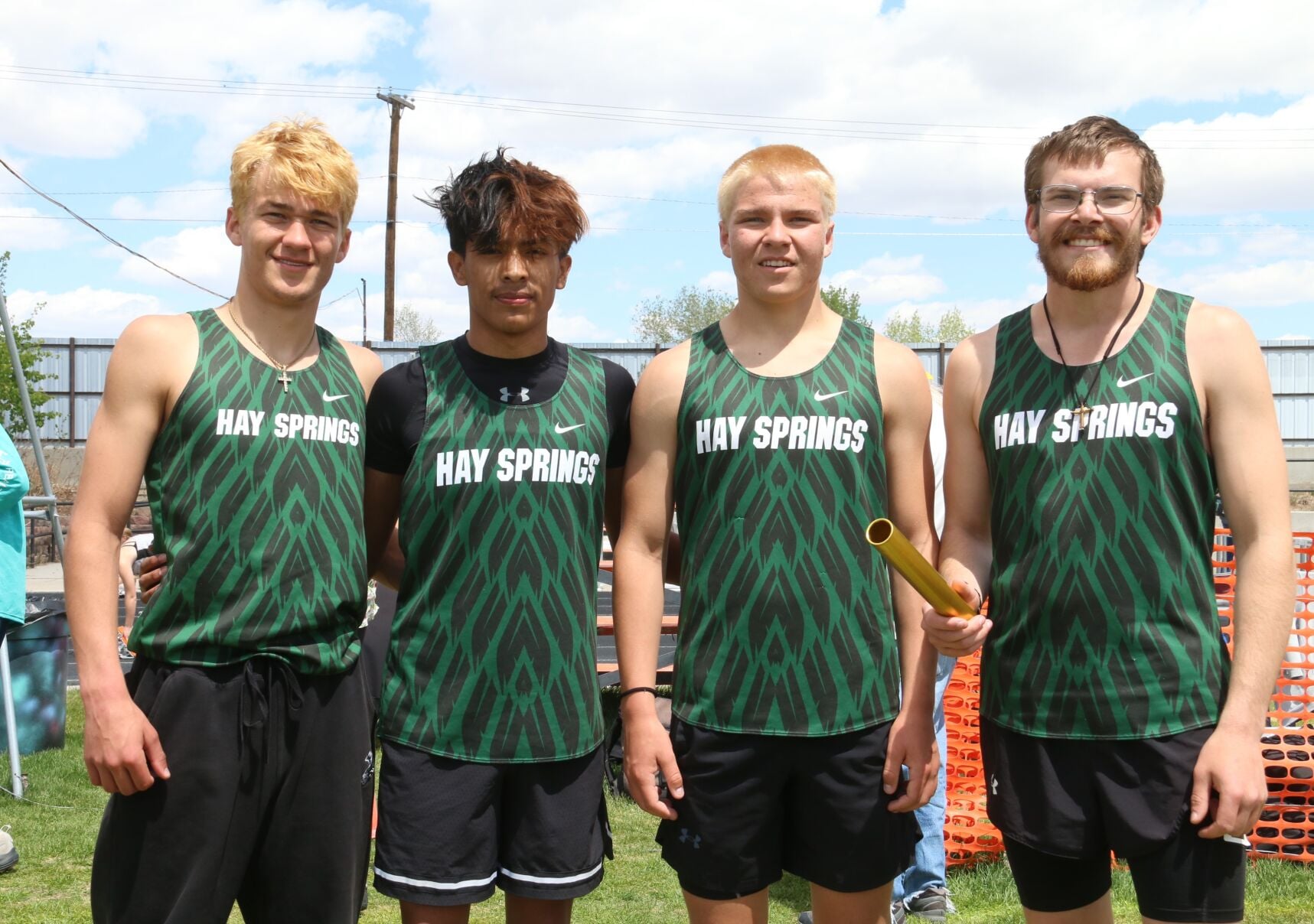 HS--4x800 relay team group _0137.JPG