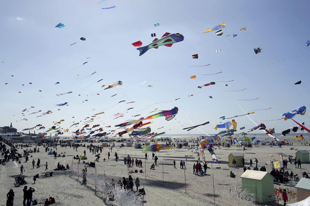 Photos France celebrates 31st International Kite Festival Features