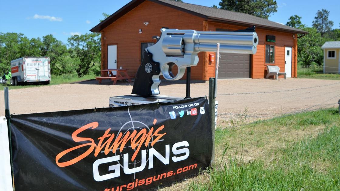 Gun shop owners ready for the long haul of construction | Our Northern