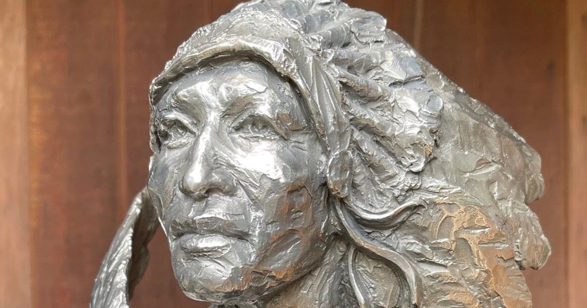 Sculpture auction raises funds for housing - Vimarsana News