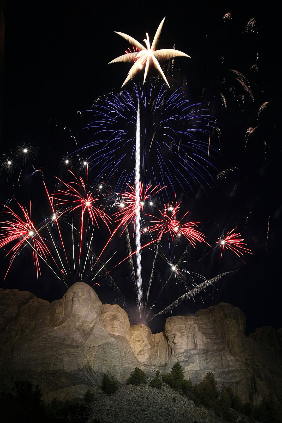 UPDATED: Past fireworks contaminated water at Mount Rushmore | Local ...