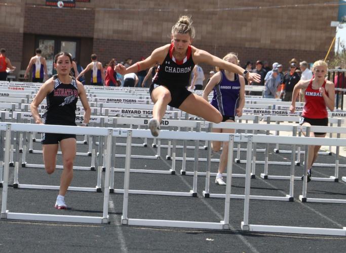 Good--Brooklynn over final hurdle _0331.JPG