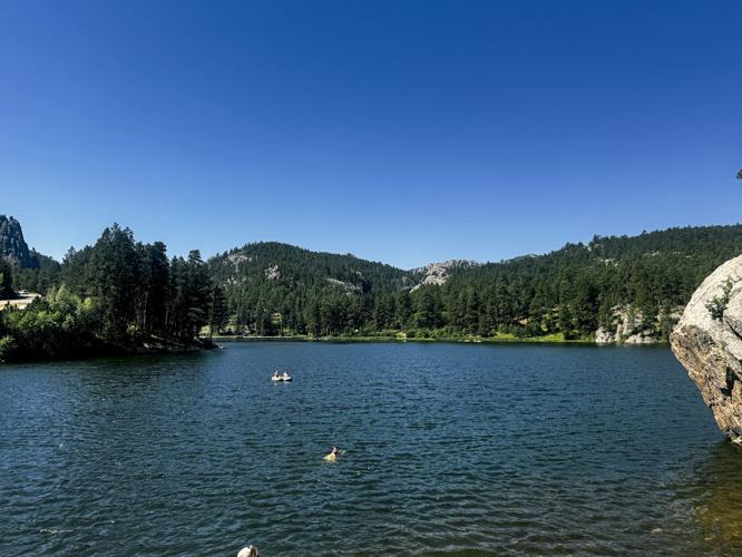 Horsethief Lake.jpg
