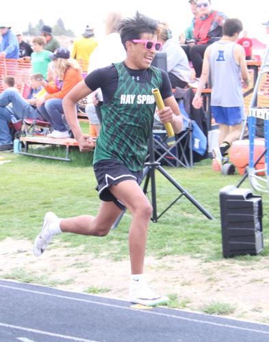 HS--Arian Mata on the run IMG_0120.JPG