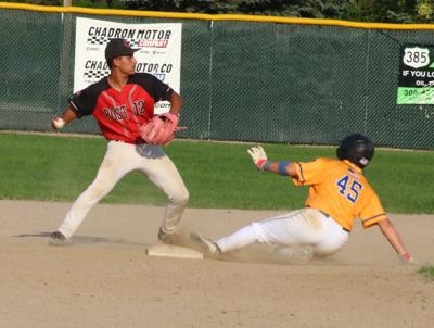 Jrs. Catches force at 2nd base _0096.JPG