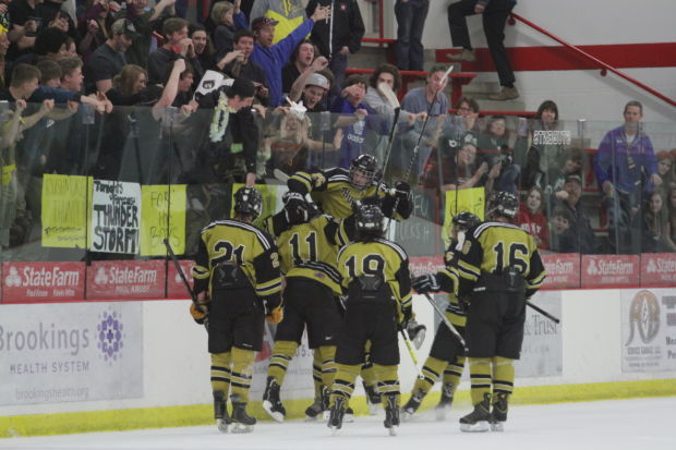 High school hockey Thunder defend title with win over Sioux Falls picture picture