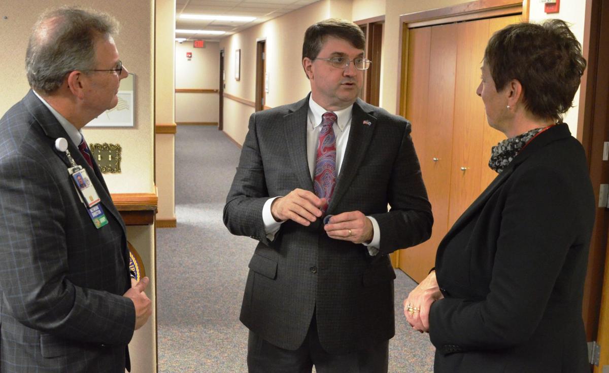 VA secretary visits Fort Meade medical center