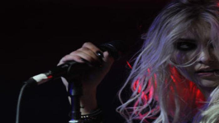 Former Actress Headlines The Pretty Reckless Sound Check Rapidcityjournal Com