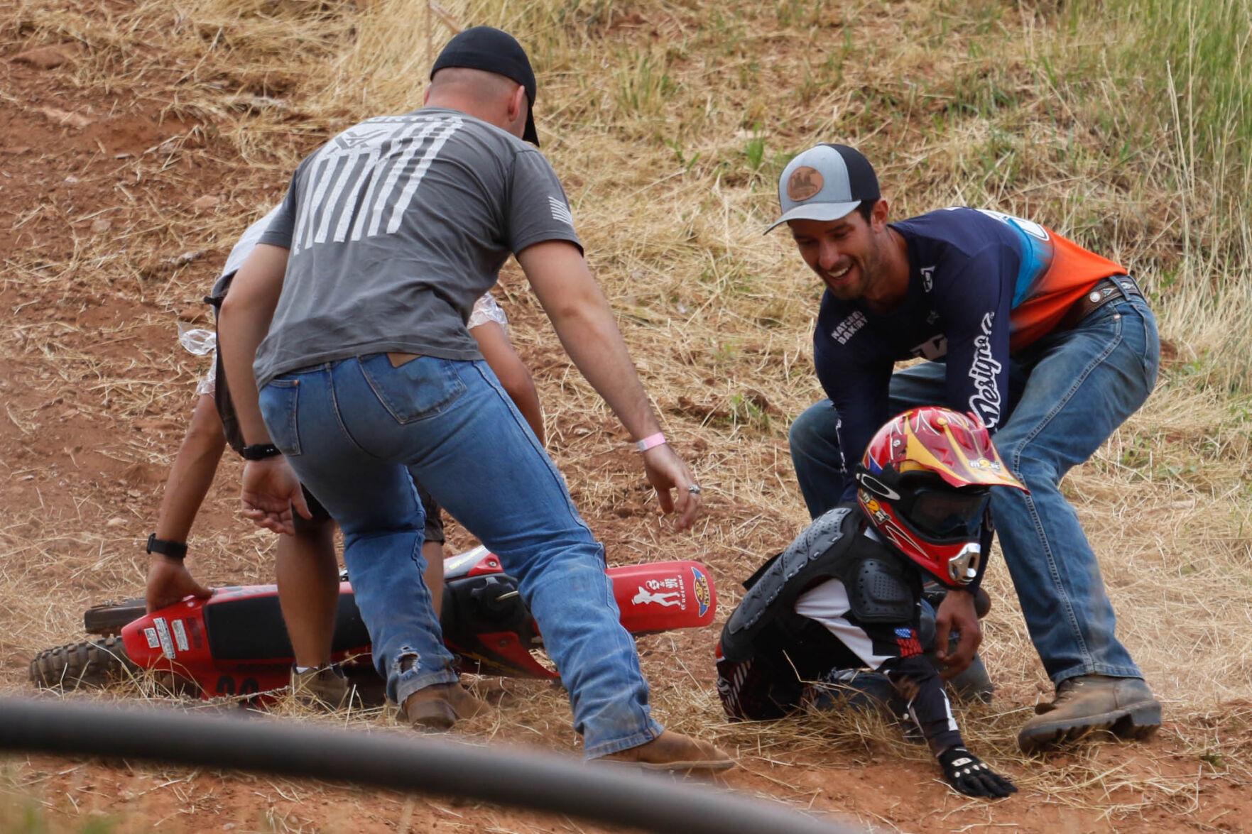 PHOTOS Peewee, amateur cyclists attempt hill climb during Sturgis