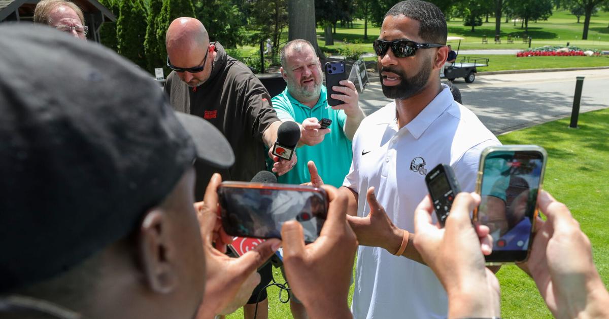 Cleveland Browns Executive Vice President of Football Operations and General Manager Andrew Berry takes questions about Myles