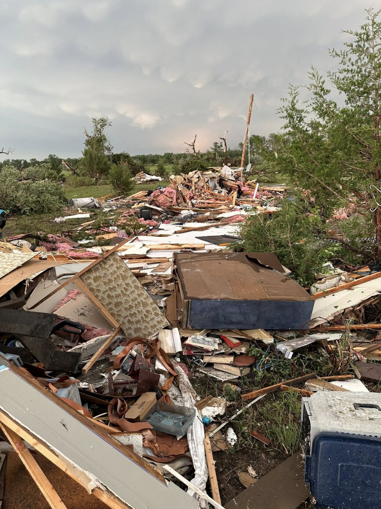 tornado house damage