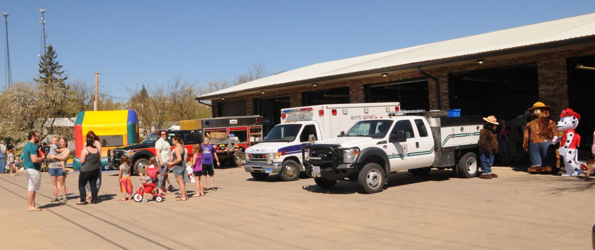Fire Department open house draws about 500 Belle Fourche