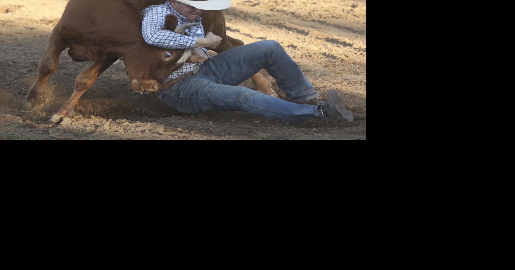 Black Hills Roundup Rodeo's Monday slack produces two lead changes