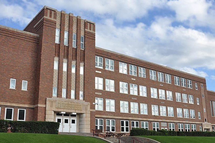 LeadDeadwood School District using an inheritance to build a business