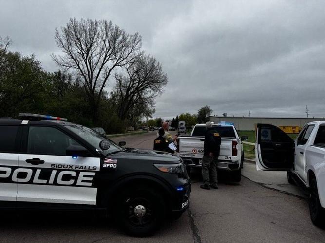 Sioux Falls officer injured in shooting