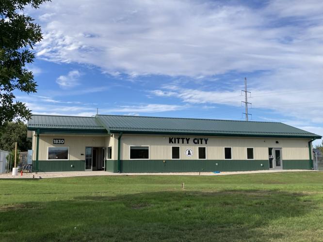 091726-nws-KittyCity-exterior