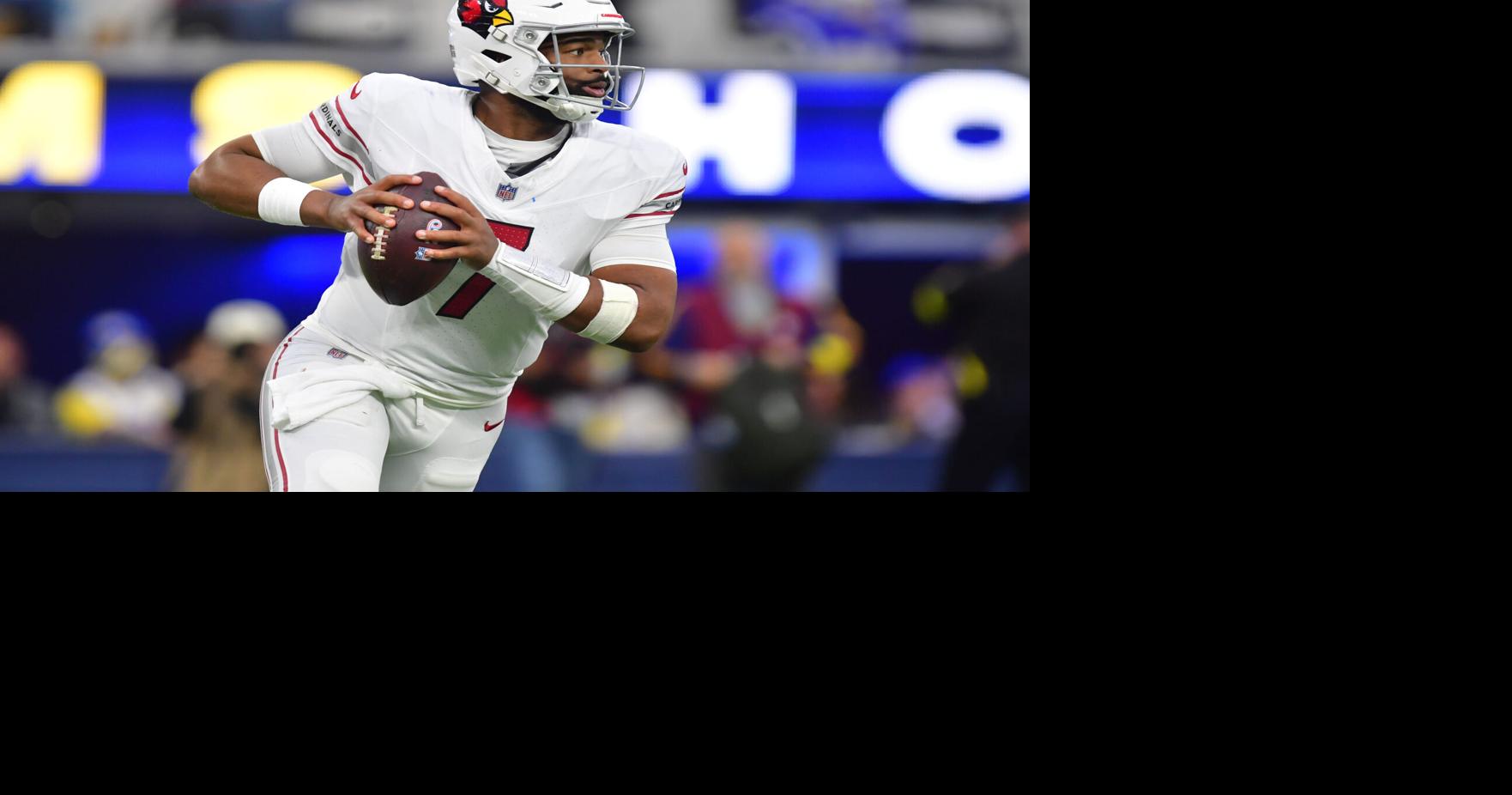Arizona Cardinals quarterback Jacoby Brissett (7) rolls out against the Los Angeles Rams during the second half at SoFi Stadium in Inglewood, California on Jan. 4, 2026.