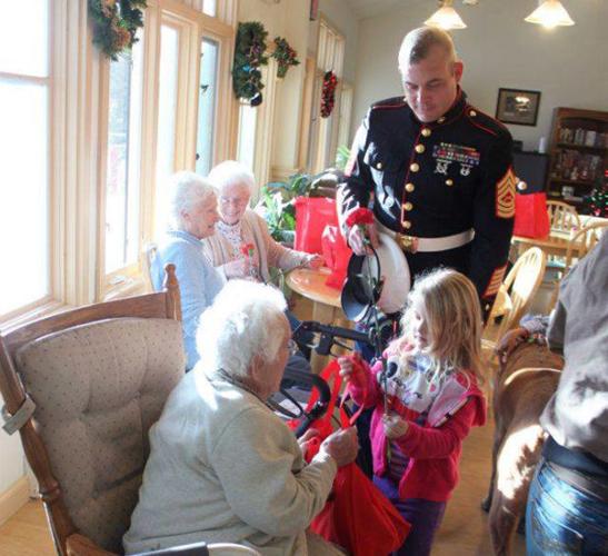 geroosterd brood Ritmisch Installeren OUR GOOD DEEDS: Custer community brings joy to seniors for Christmas