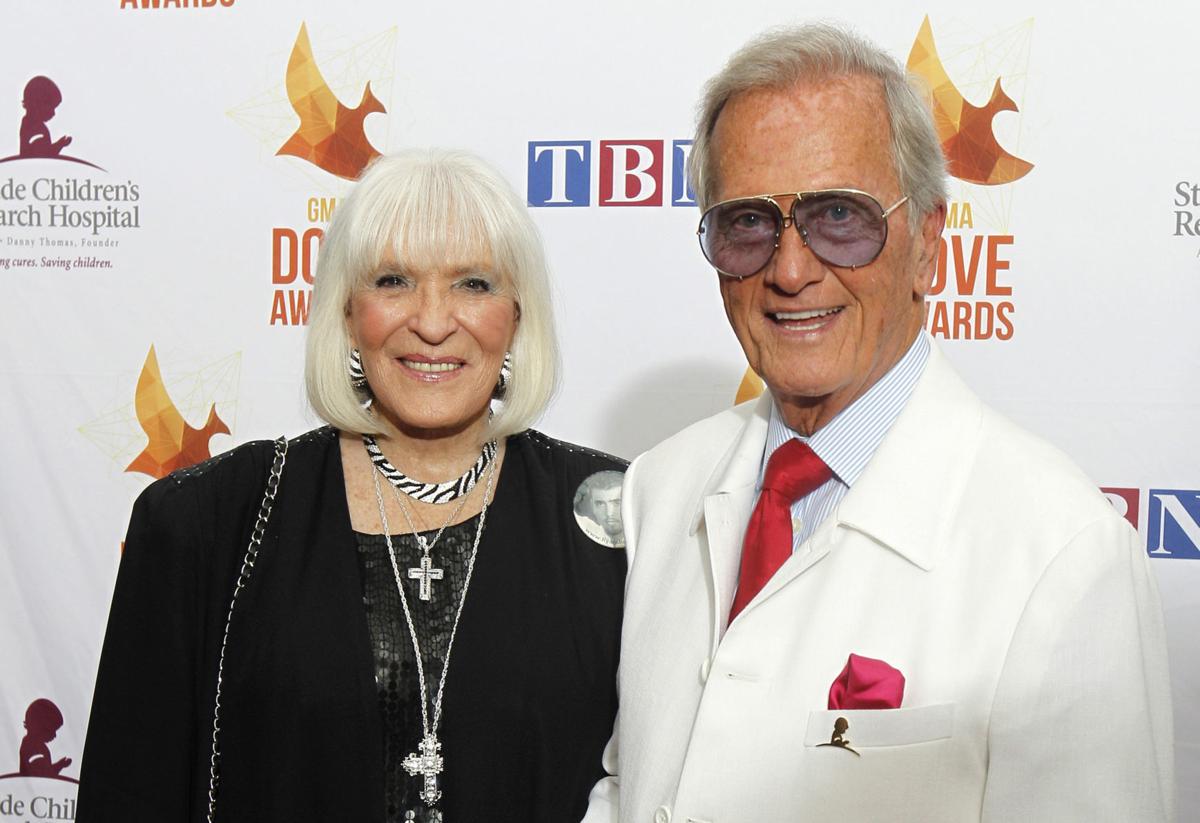 Shirley Boone, wife of Pat Boone, dies
