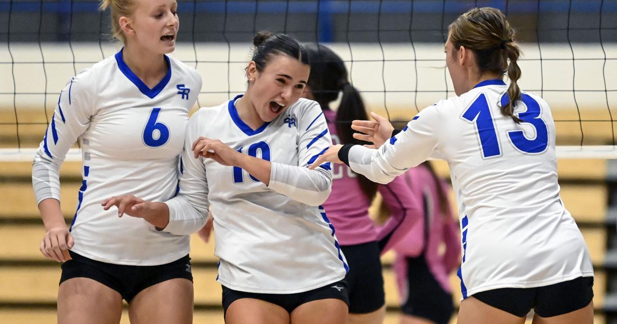 Rapid City Stevens Volleyball Sweeps Central