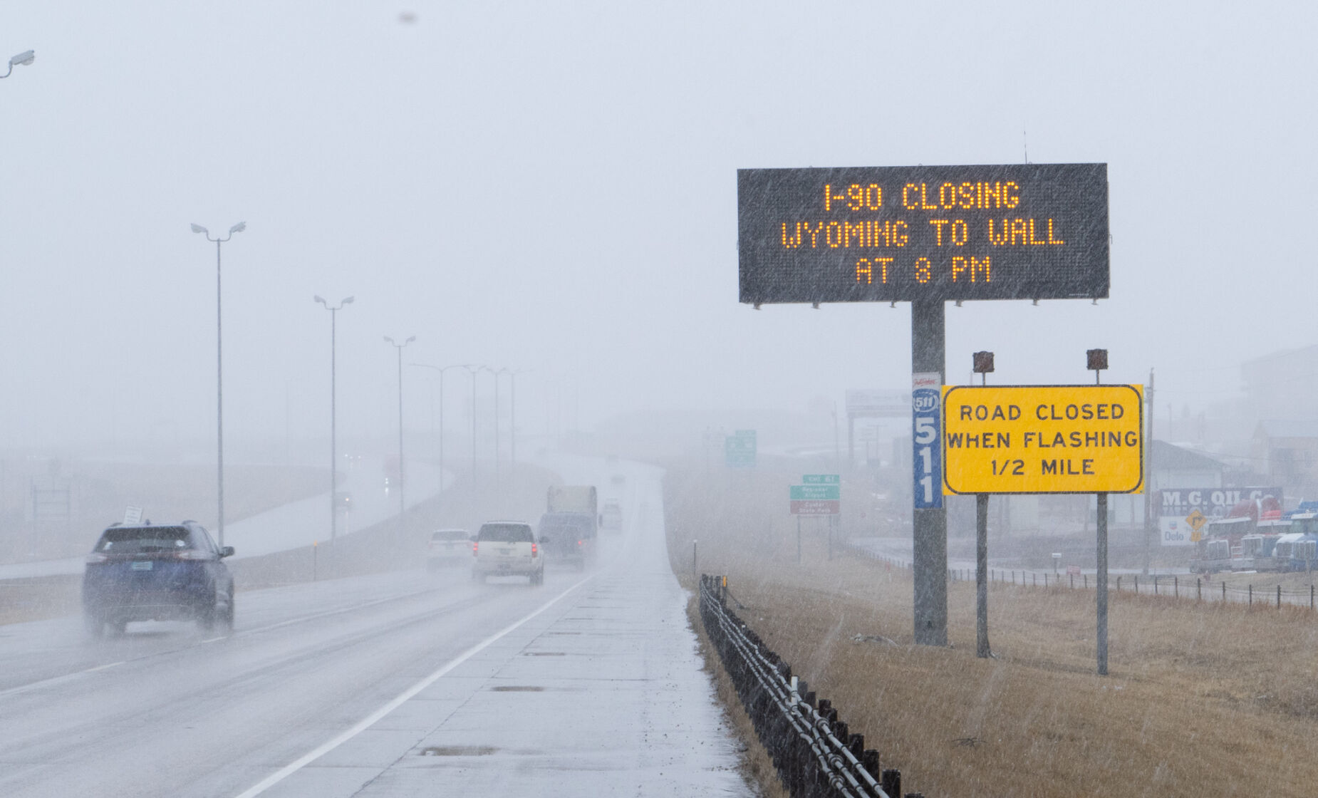 I 90 closing from Wyoming to Wall at 8 p.m