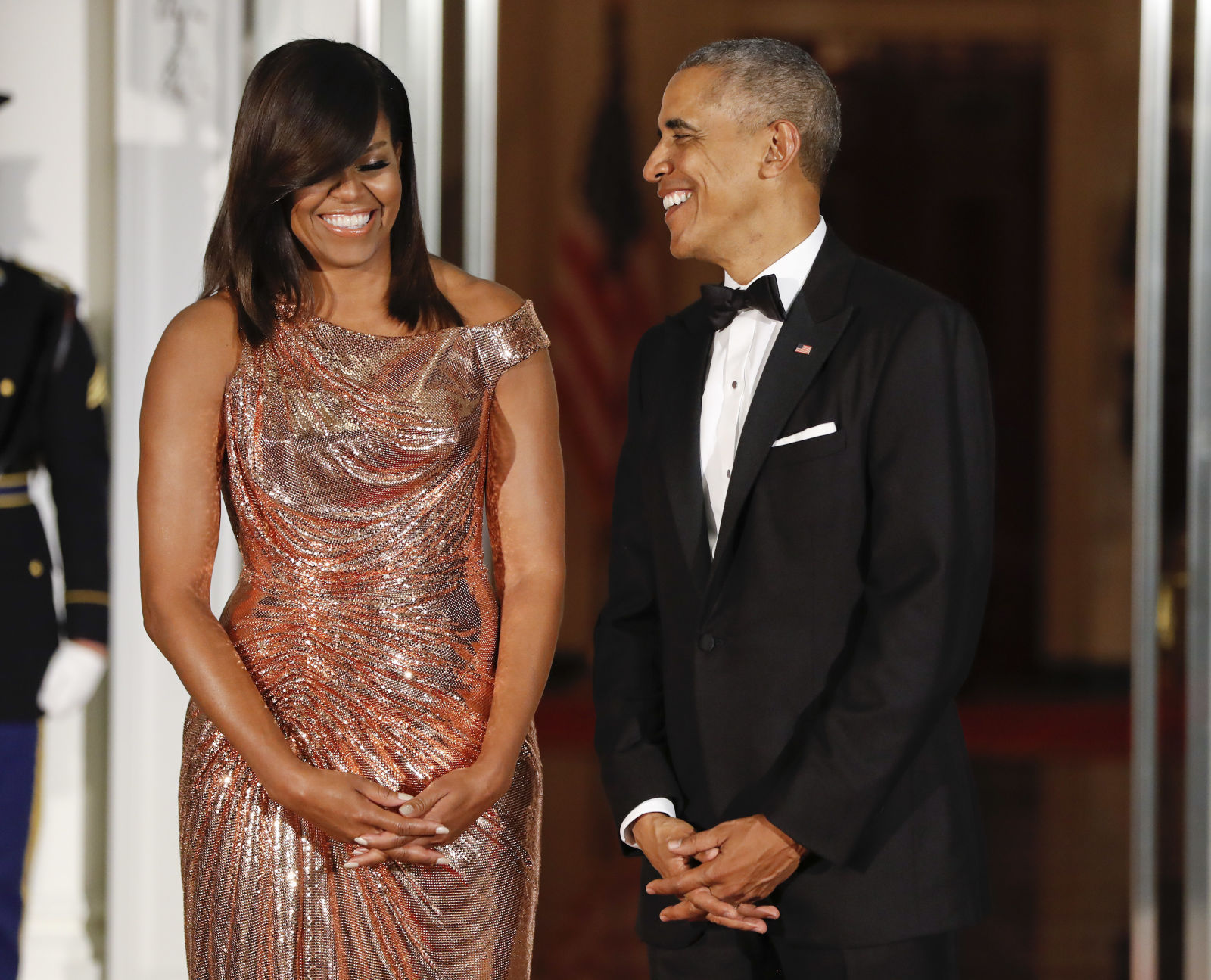 Michelle obama gold outlet dress versace