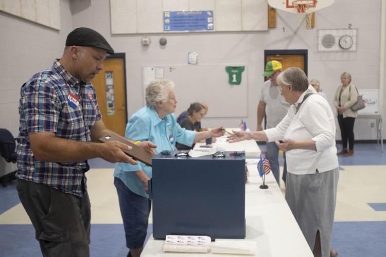 060723-nws-election4.JPG